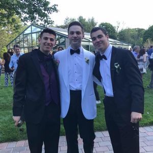 Meet your Posher, Max